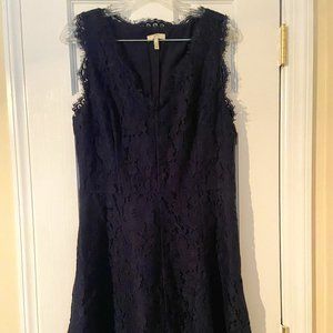 Navy blue V-neck lace dress